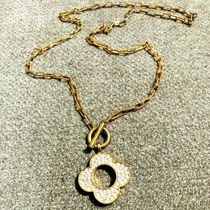 Gold Tone Necklace with Crystal Clover Pendant